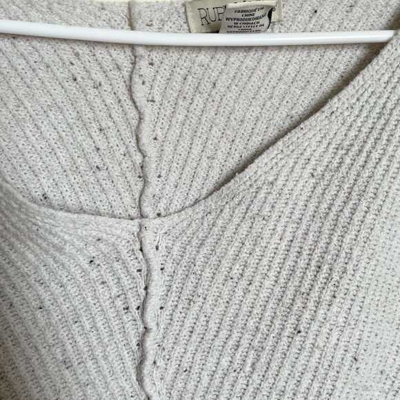 🌸Ruby Moon Sweater - Picture 5 of 7